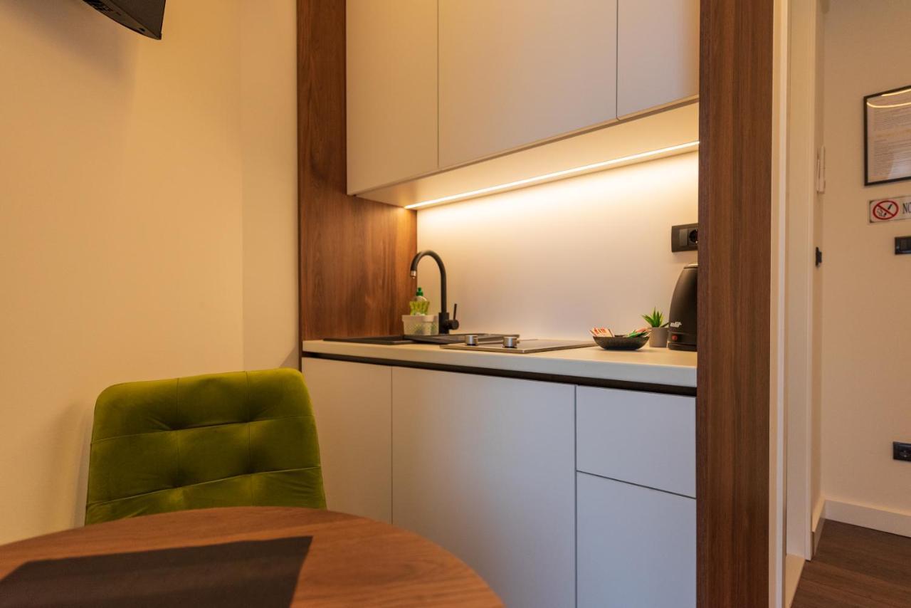 Apartments Emerald Free Garage Parking Сараево Экстерьер фото