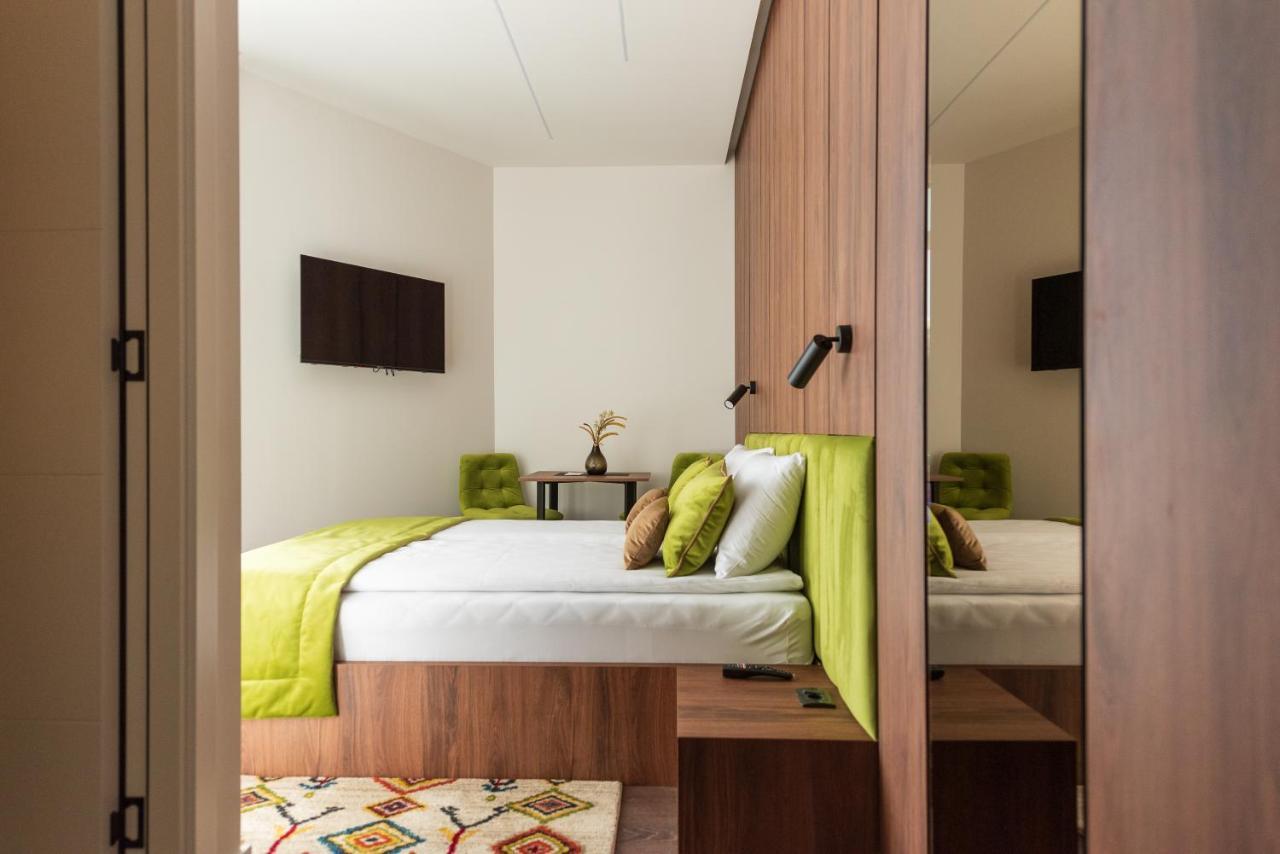 Apartments Emerald Free Garage Parking Сараево Экстерьер фото