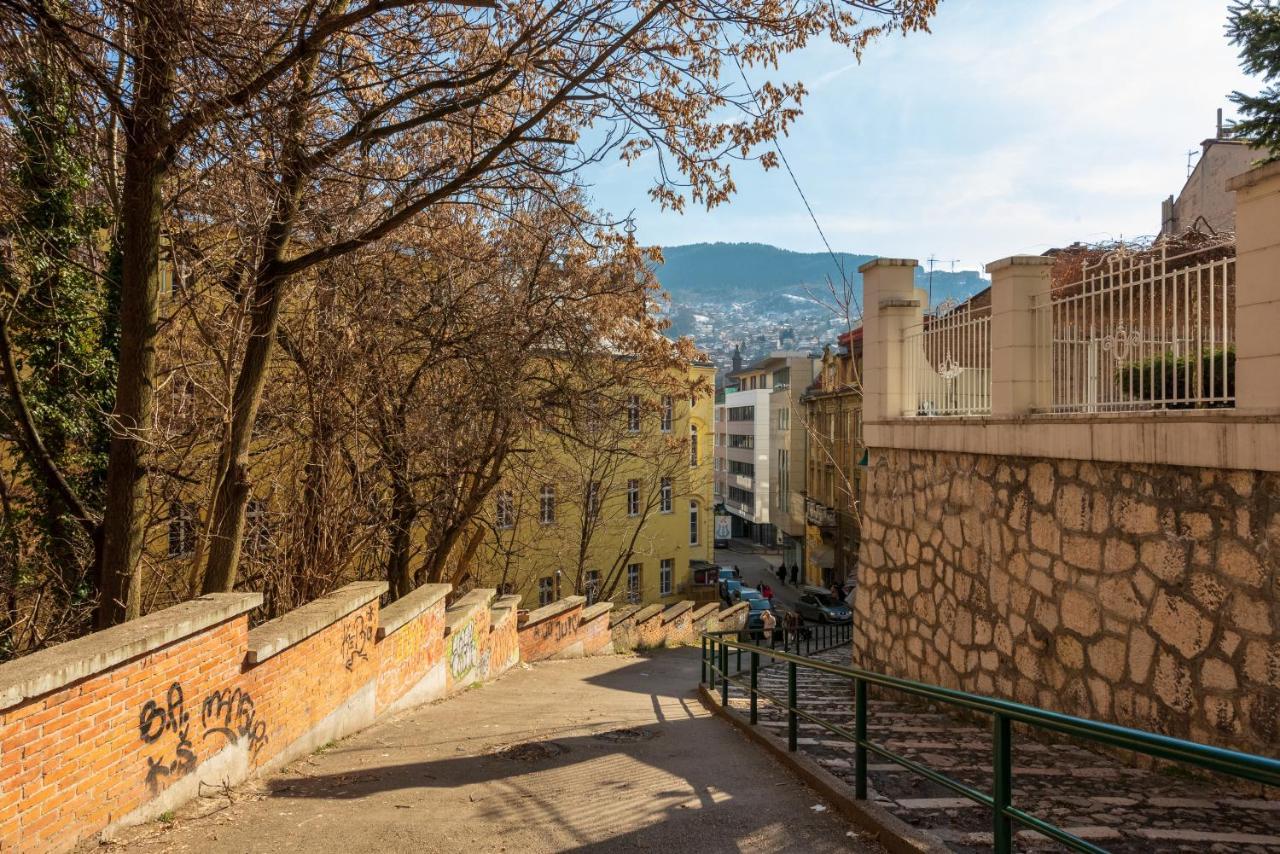 Apartments Emerald Free Garage Parking Сараево Экстерьер фото