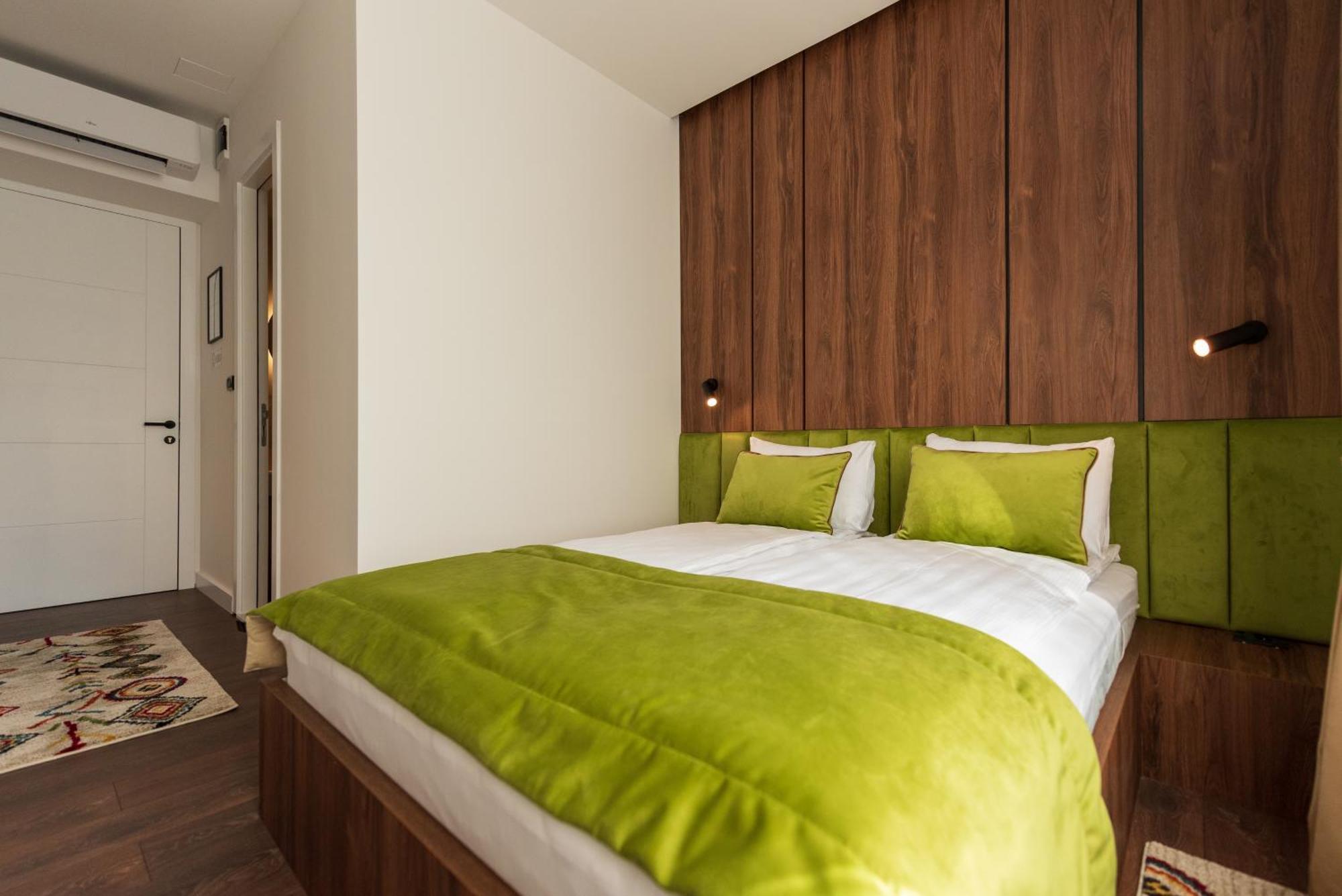Apartments Emerald Free Garage Parking Сараево Экстерьер фото